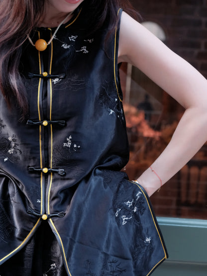 Chinese traditional satin-silk blend set - detail