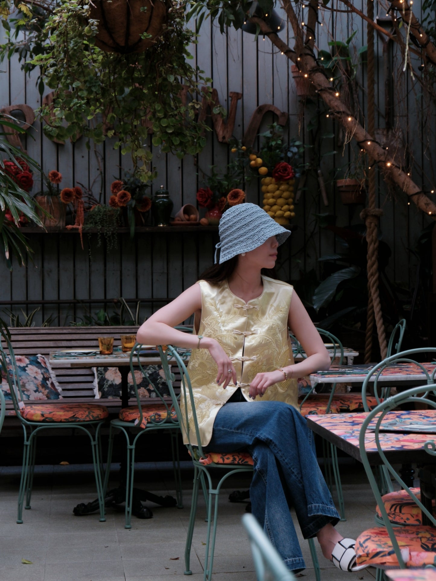 Traditional Chinese Embroidered Vest - light yellow 