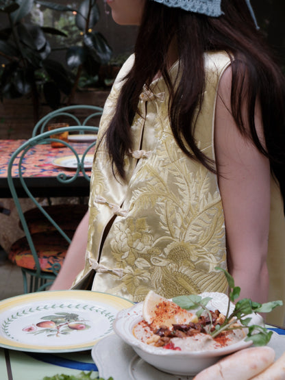 embroidery details - phoenix and peony